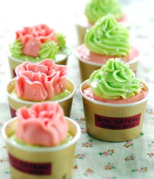 バタークリームデコレーションカップケーキ レシピ・作り方 by minori,rio|楽天レシピ